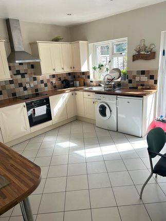 Room to rent in Hinckley Road, Leicester
