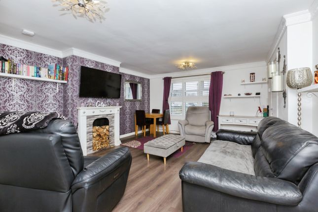 54, Kinross Avenue, Leicester photo 3