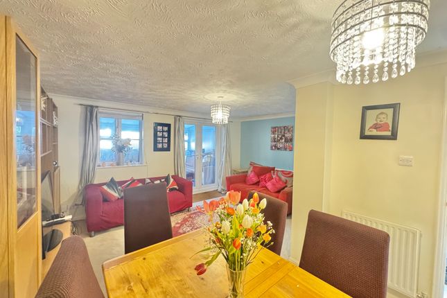38, Lovage Way, Whiteley photo 4