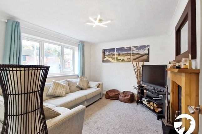 28, Maxwell Gardens, Orpington photo 3