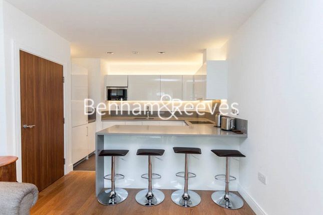 99 Belgravia House, Dickens Yard,, Longfield Avenue, London photo 3