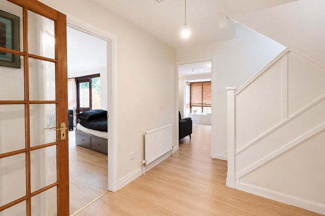 35, Dyers Mews, Milton Keynes photo 3