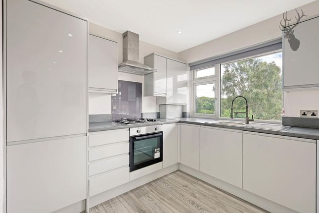 45b, Lambourne Road, Chigwell photo 4