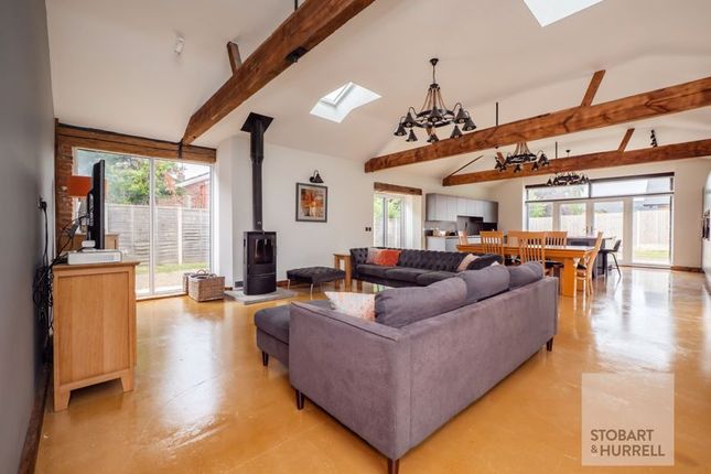 Lounge To Dining