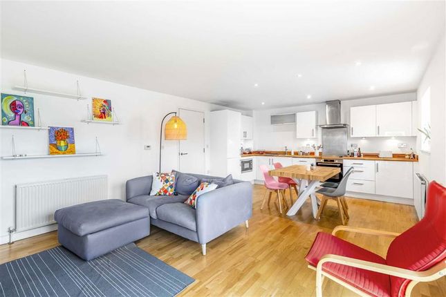 28 Prospect House, Frean Street, London photo 2
