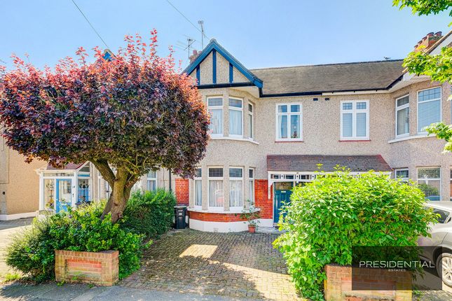 Thumbnail Terraced house for sale in Kenwood Gardens, Gants Hill Ilford