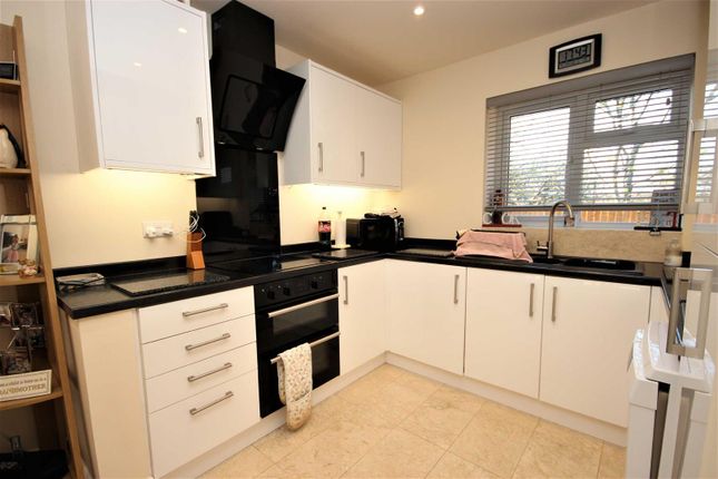 92A, Farndish Road, Irchester photo 4