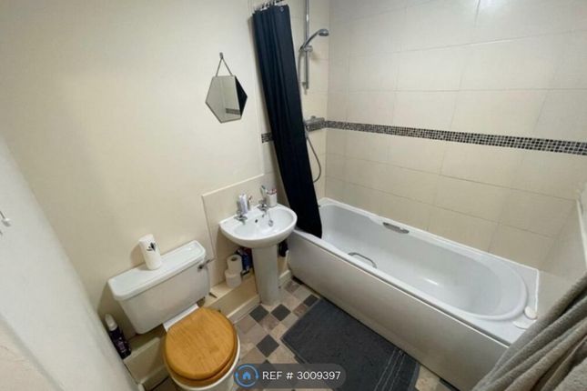 Flat, Fairfield Street Oxford Court, Warrington photo 5