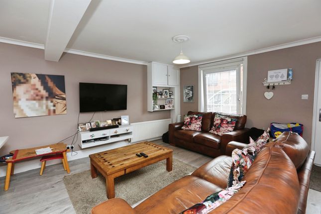 Victoria Street, Gosport photo 3
