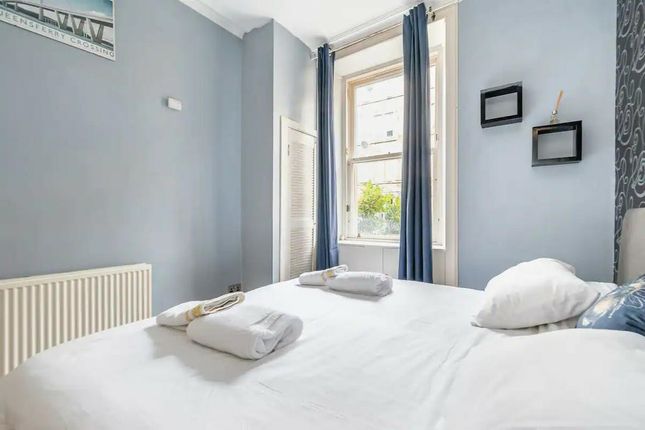 Flat to rent in Downfield Place, Edinburgh