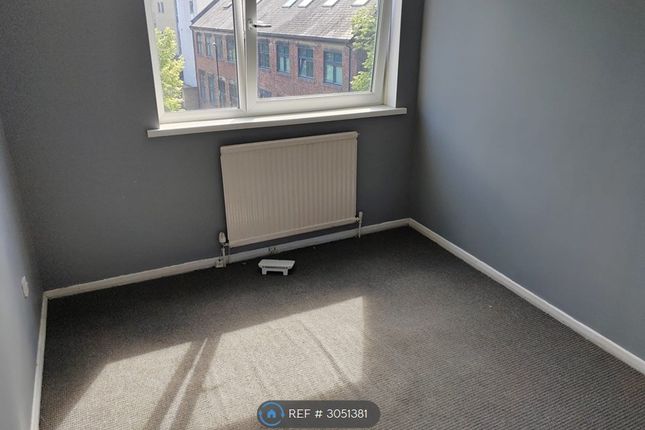 St Annes Close, Newcastle photo 4