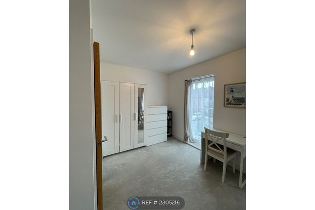 Upton Close, Southampton photo 5