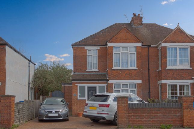 Thumbnail Semi-detached house to rent in Forlease Road, Maidenhead
