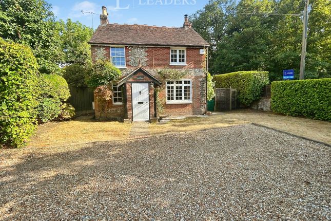 3-bed house on The Coach House,, Manor Lodge Road, Hampshire, £580,000