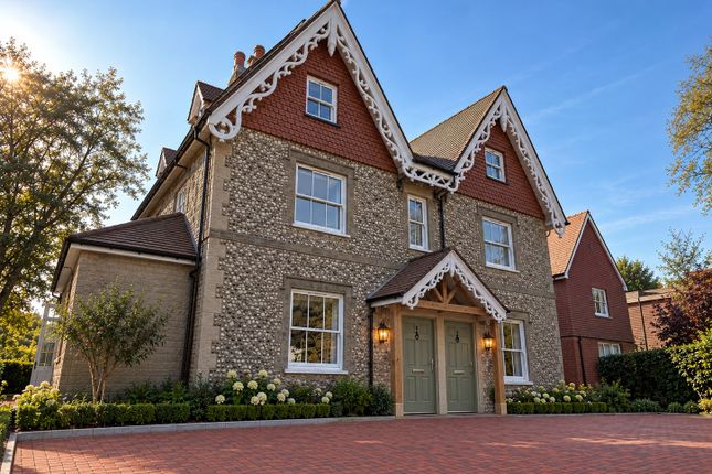 4-bed semi-detached on Guildford Road, Dorking, £950,000