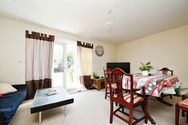 3 Isabella Court,, Fairfield Road, Norfolk photo 3