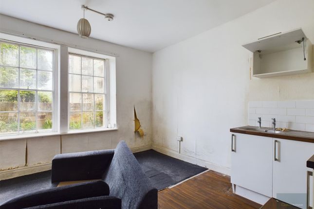 Thumbnail Flat for sale in Great Stanhope Street, Bath
