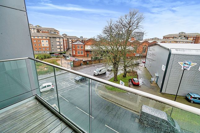 Flat for sale in Royal Crescent Road, Southampton, Hampshire