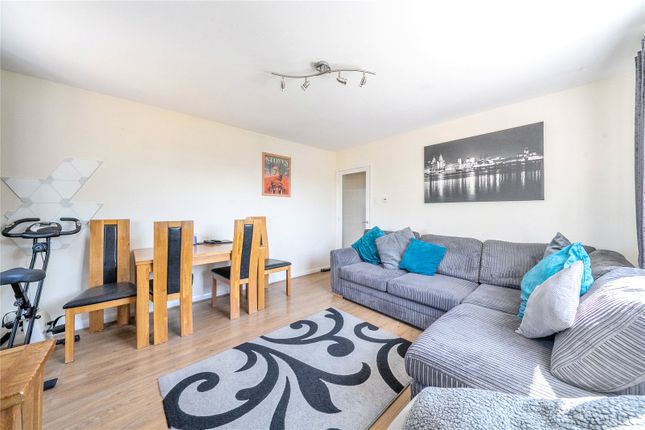 Flat 3 Gosford Hill Court, Gosford Hill Court, Kidlington photo 3