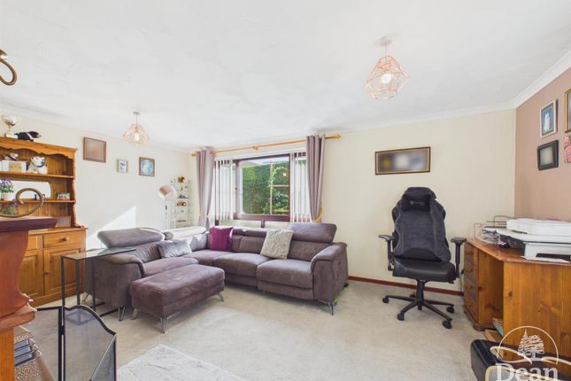 35, Pike Road, Coleford photo 4
