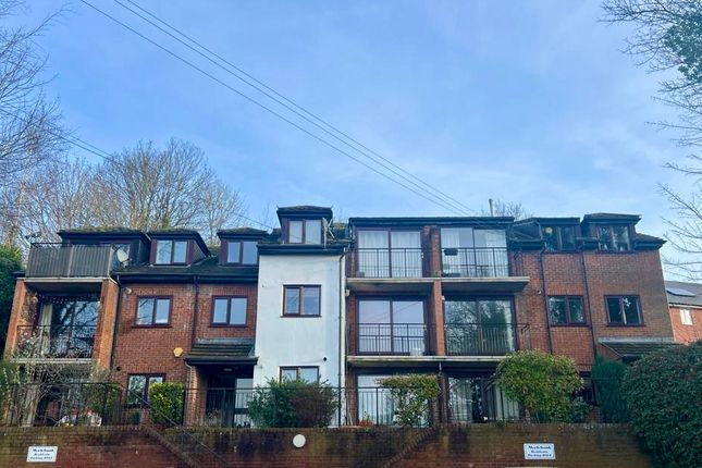 Thumbnail Flat to rent in Hospital Hill, Chesham