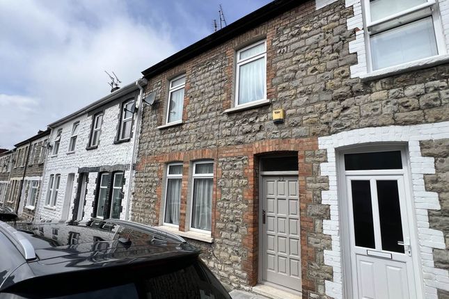 Property to rent in Queen Street, Barry, Vale Of Glamorgan