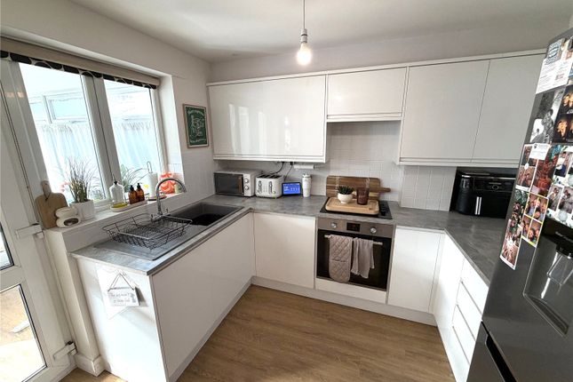 17, Oak Tree Close, Nottingham photo 4