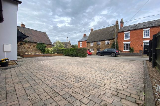 Detached house for sale in High Street, Crick, Northamptonshire