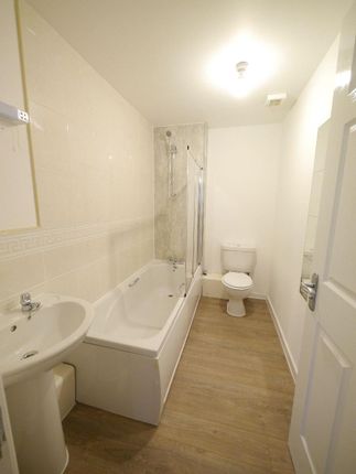 Flat to rent in Victoria Mews, Whitley Bay