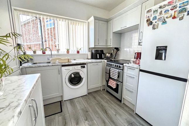 37, Roseberry Crescent, Stockton-on-Tees photo 4