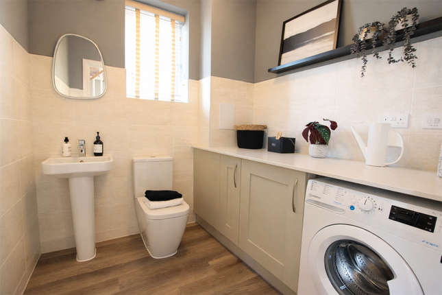 2, Skylark Street, Crowborough photo 2