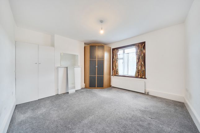 11, Chandos Road, Harrow photo 2