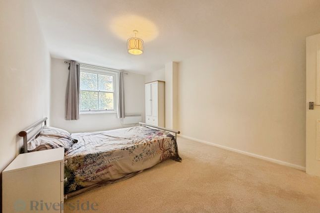 2-bed flat on 12 Merchants Warehouse, Robinson Row, Hull, £98,000