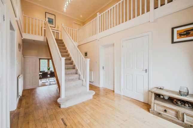 12, Clos Yr Afon, Carmarthenshire photo 3