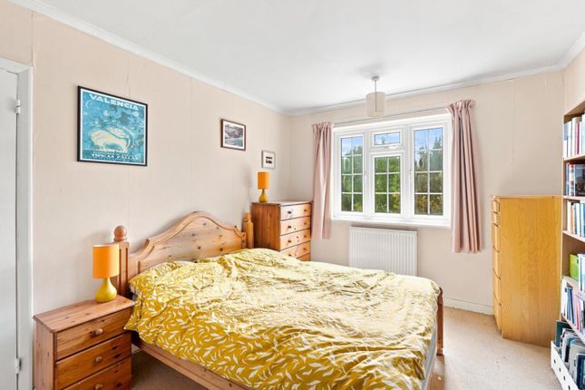 Flat 12, Regency Court, 13, Hamlet Road, London photo 3
