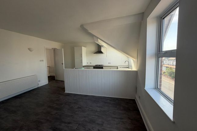 Flat 3, 25, St Davids Road South, Lytham St Annes photo 5