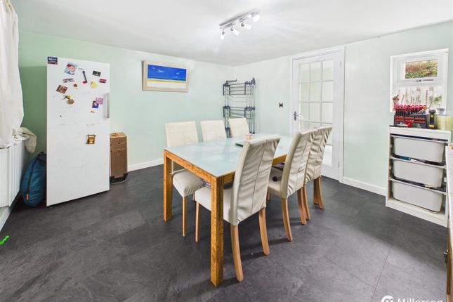 3, Stamps Lane, Redruth photo 4