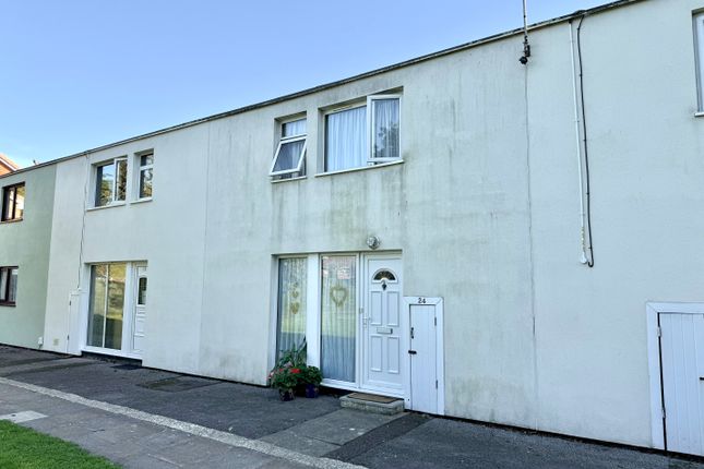 24, Carless Close, Gosport photo 4