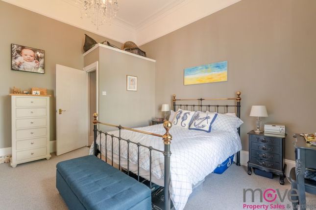 Flat for sale in Pittville Lawn, Cheltenham