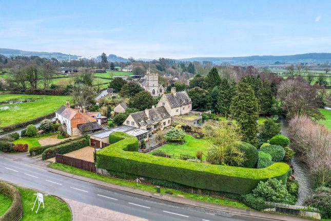 Brook Cottage, Churchend, Stonehouse photo 2