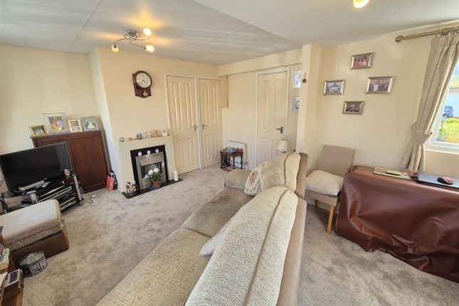 Mobile/park home for sale in St Christophers Park, Ellistown, Leicestershire