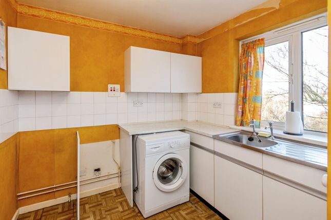 Flat 16, Heatun Mill Court, Willingsworth Road, Wednesbury photo 2