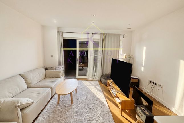 Thonrey Close, Greater London photo 4