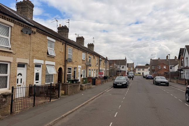 52, Charles Street, Peterborough photo 2