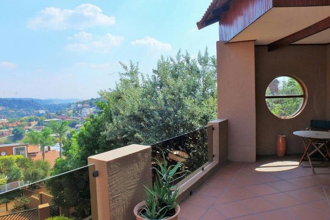 Detached house for sale in Basroyd Drive, Southern Suburbs, Gauteng