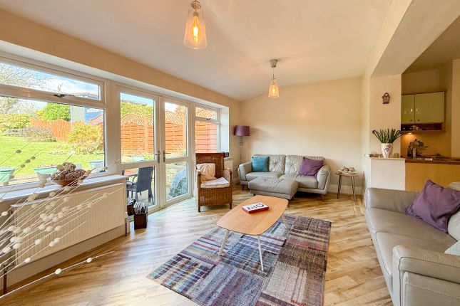 9, Henry Frederick Avenue, Huddersfield photo 5
