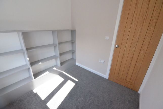 27 Arthur Street, Accrington photo 4