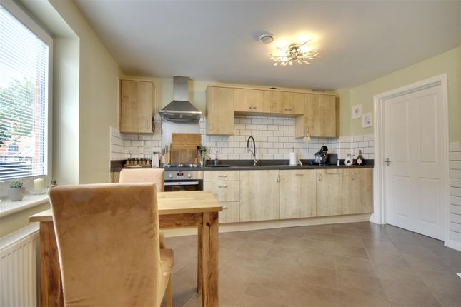 Town house for sale in Tamworth Road, Waterlooville