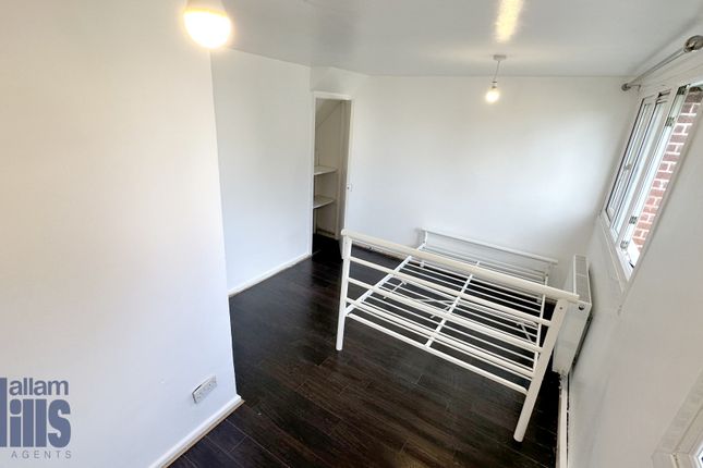 32, Mount Street, Sheffield photo 2