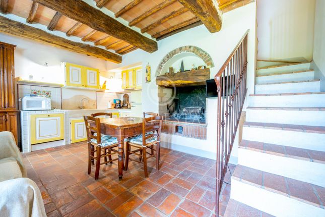Villa for sale in Castellina In Chianti, Siena, Tuscany